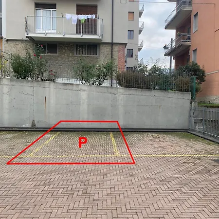 Guest house 16 Alba (Piedmont)